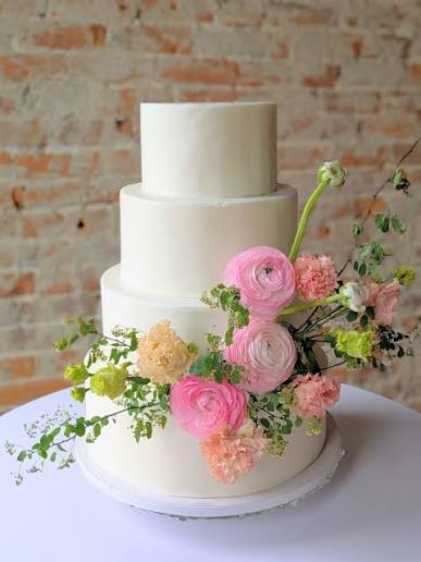Butter & Bloom cake photography 12